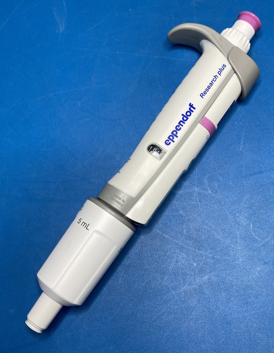 【RL-594】エッペンドルフ eppendorf Research plus シングルチャンネル ピペット 0.5～5mL 3123000071