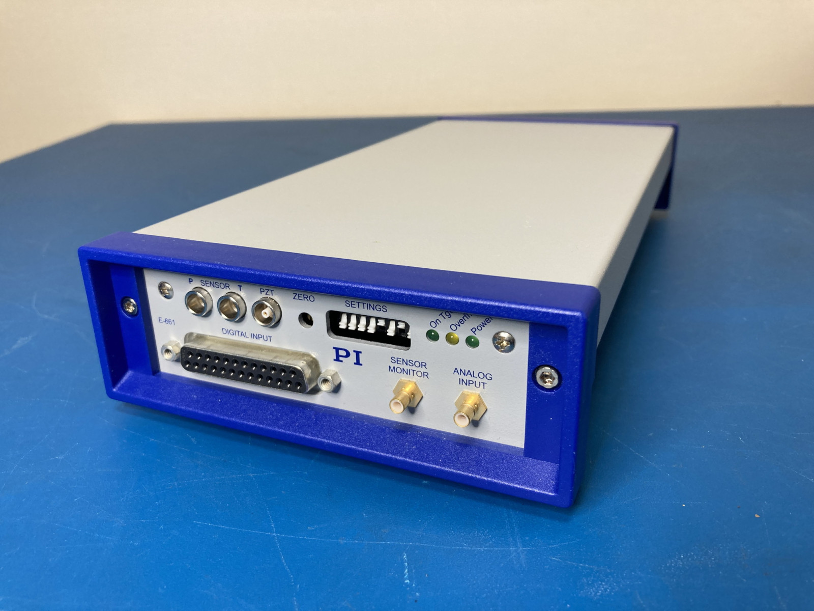 【RL-726】PI ピーアイ・ジャパン 高速閉ループ圧電コントローラ(ナノオートメーション用) E-661.CP 美品！