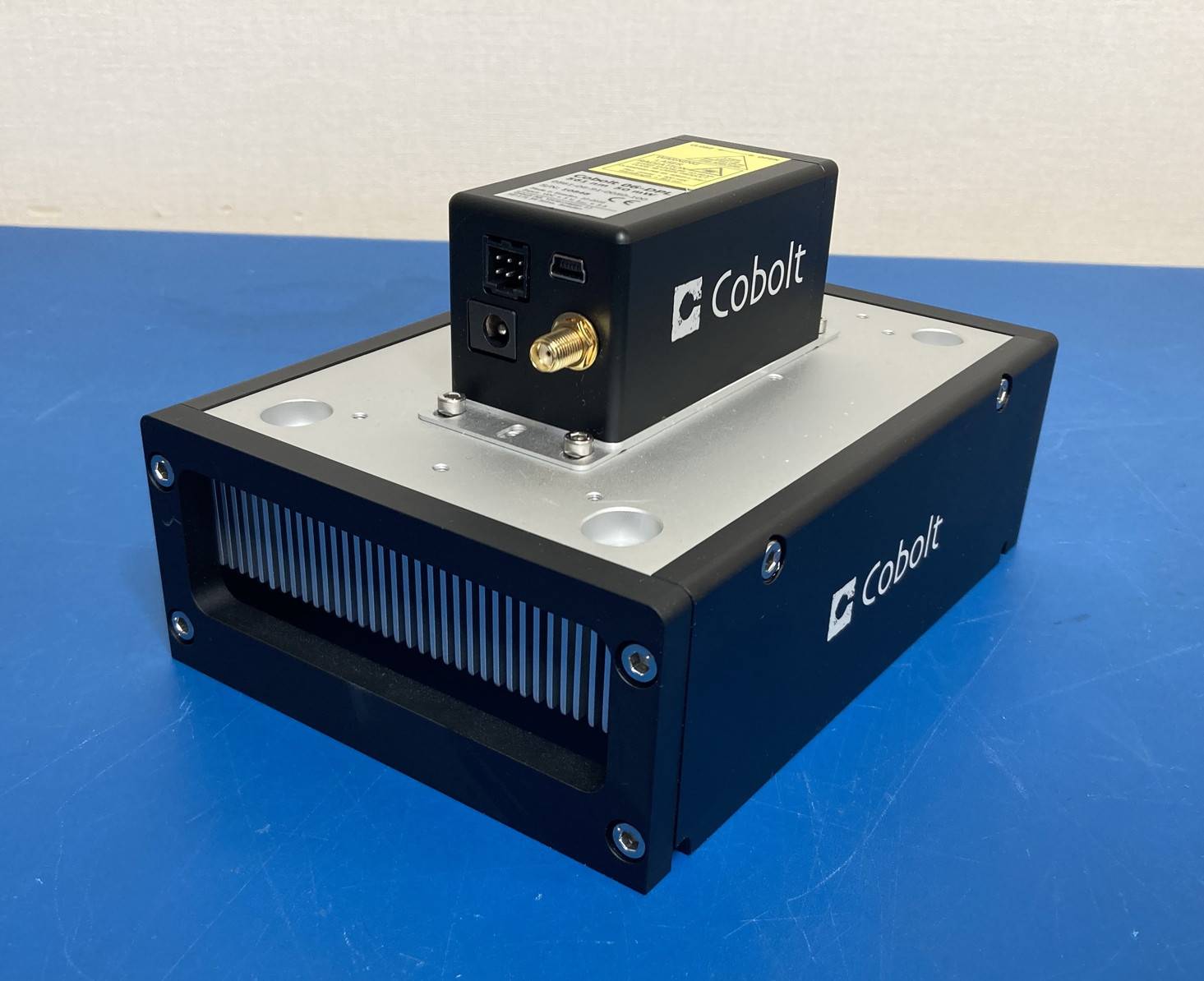 【RL-727】Cobolt DPSS 連続発振 単一周波数レーザー 06-DPL 561nm/50mW ヒートシンク台固定済！