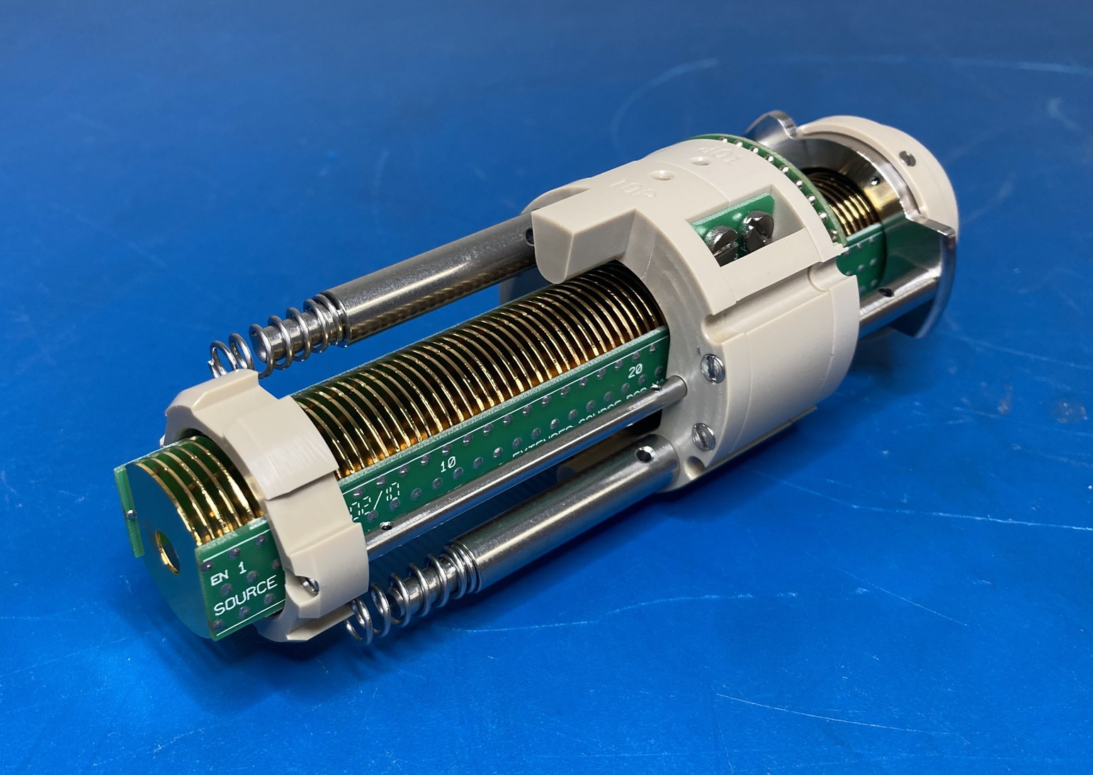 【RL-810】ウォーターズ Waters Synapt G2 Source Ion Guide Assembly 700004952