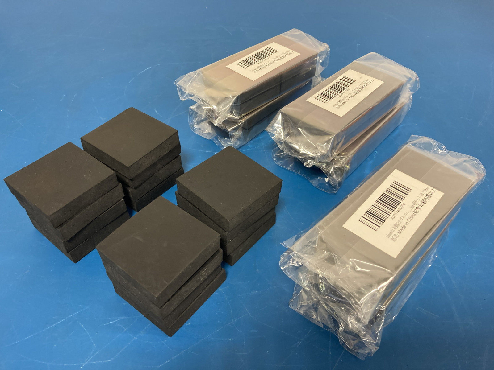 【RL-819】アイデアモール ideamall 振動防止ゴム 5.5x5.5x1cmサイズ 大量 40個 重量級家具設置・高さ調節・傷防止に！