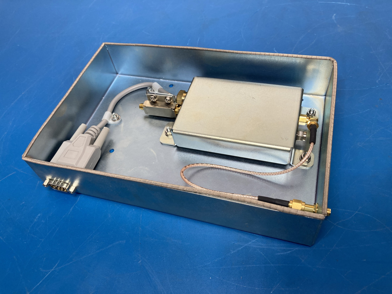 【RL-822】ウォーターズ Waters Synapt G2 TOF Detector PreAmplifier (24V, Detector Output Module)