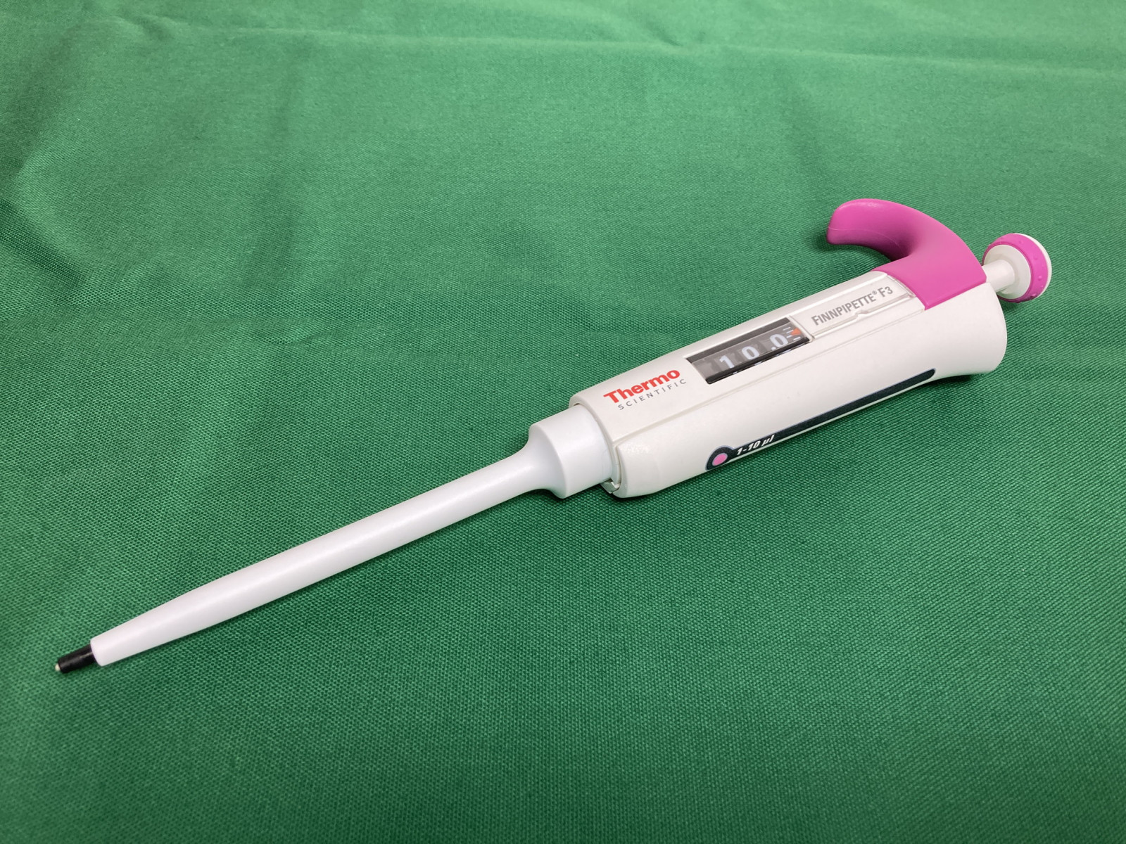 【RL-829】サーモフィッシャー Thermo Fisher 可変容量シングルチャンネルピペット FINNPIPETTE F3 1-10uL