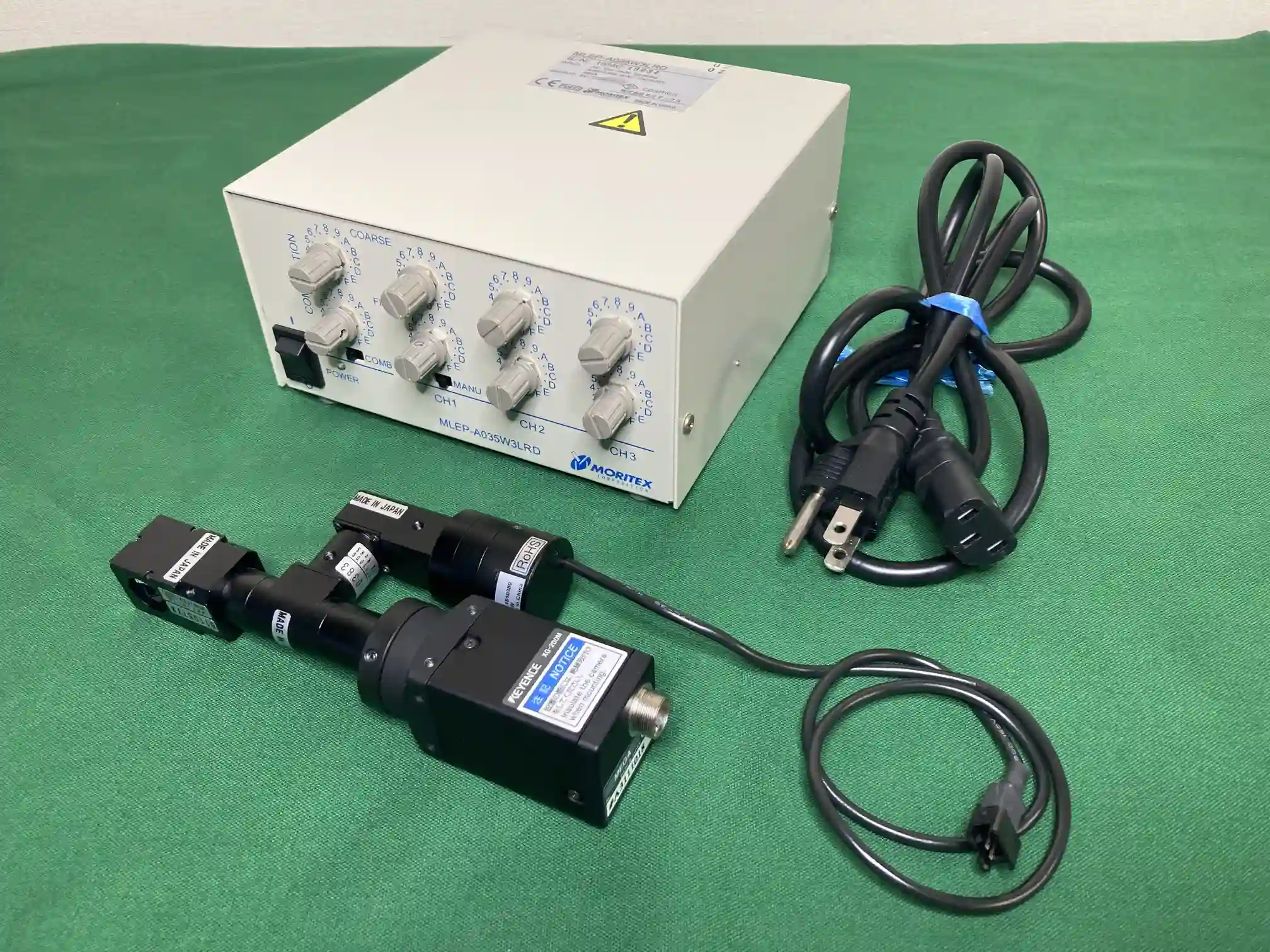 【RL-861】キーエンス KEYENCE 200万画素白黒カメラ+レンズ+LED電源セット XG200M