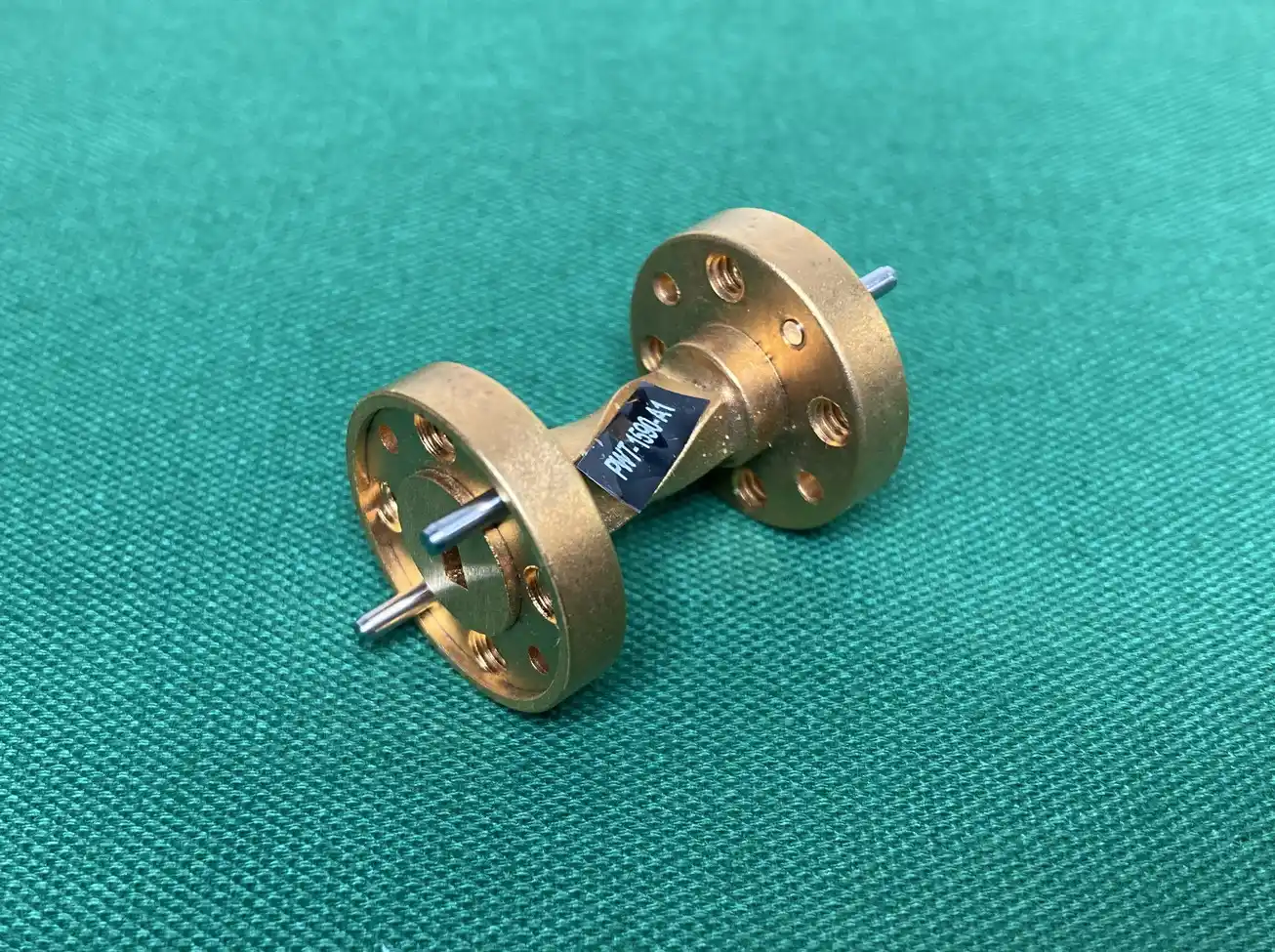 【RL-899】デュコマン Ducommun WR-15 V-Band 50-75GHz 90°導波管ツイスト PWT-1590-A1
