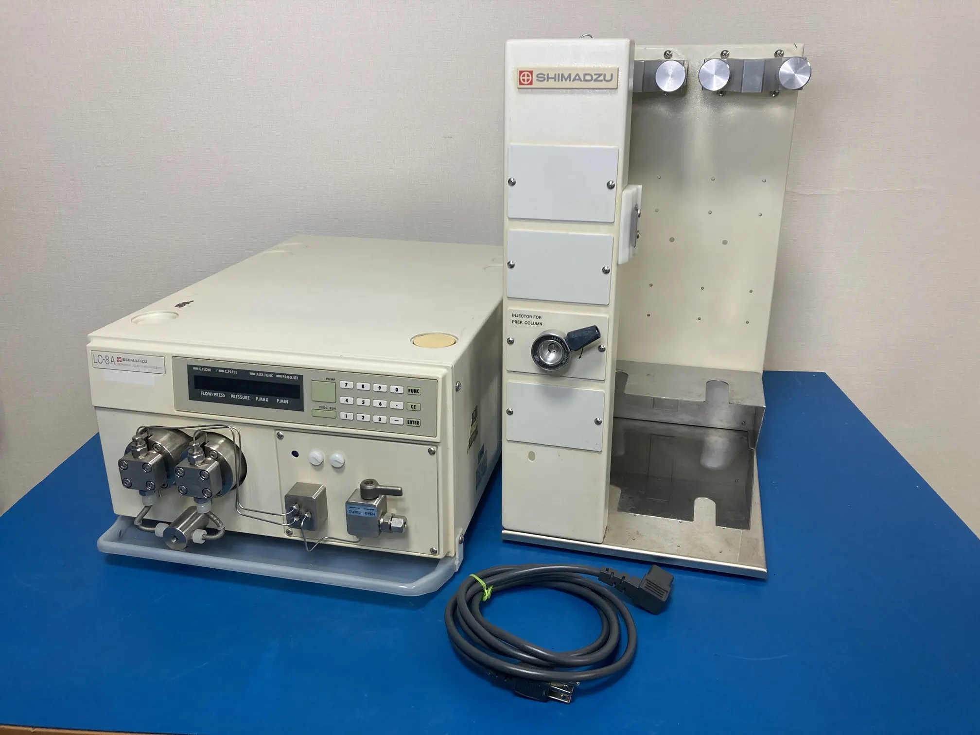 【RL-945】島津製作所 SHIMADZU 液体クロマトグラフ HPLC 送液ユニット LC-8A カラムホルダー付