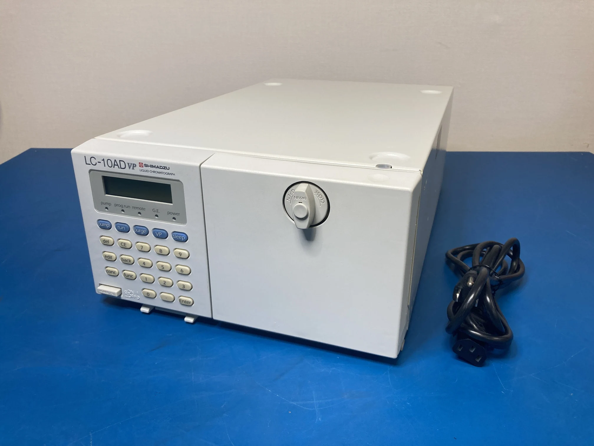 【RL-959】島津製作所 SHIMADZU 液体クロマトグラフ HPLC 送液ユニット LC-10ADVP 総稼働時間少！