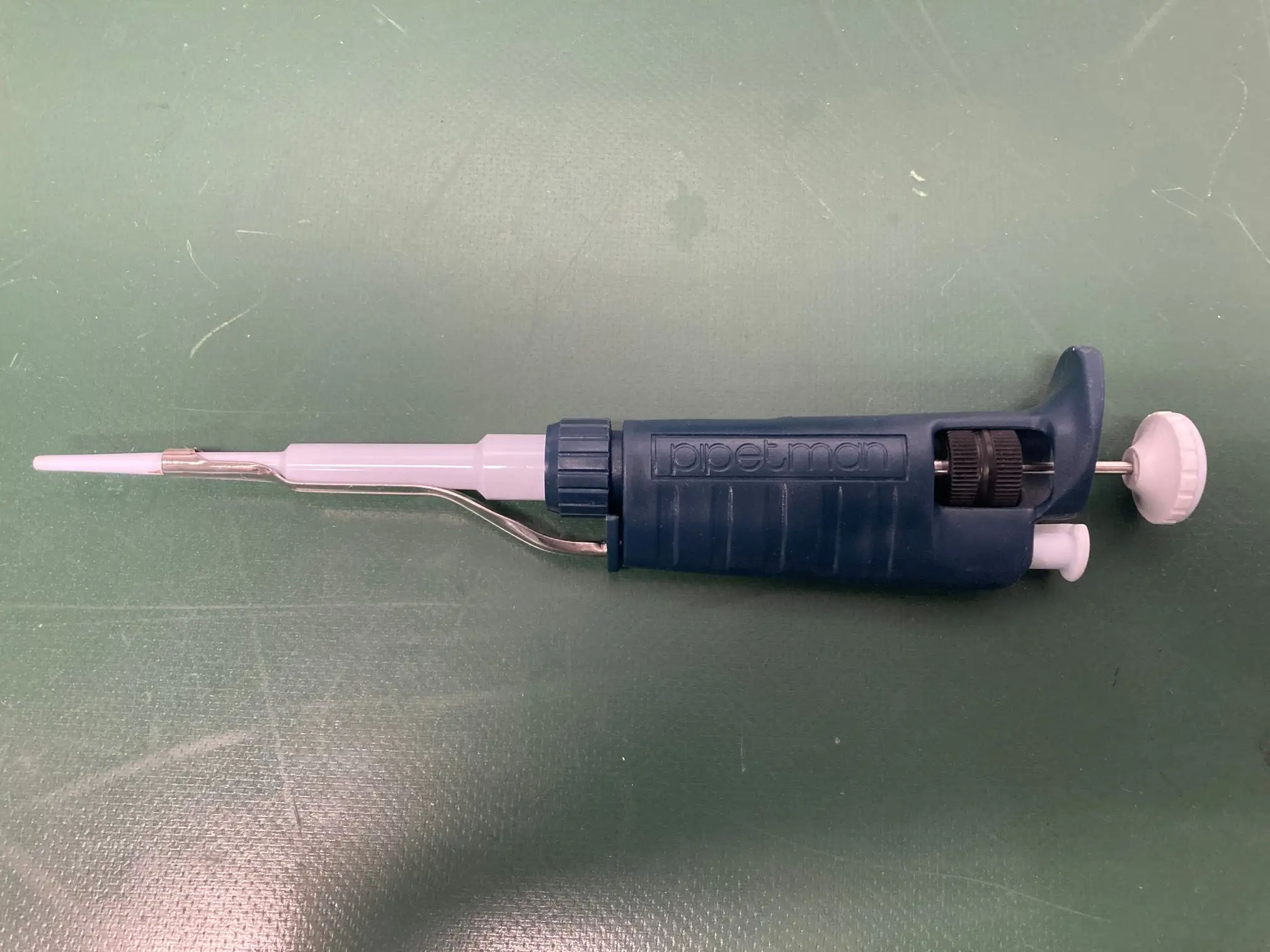 【RL-995】ギルソン GILSON マイクロピペット ピペットマン pipetman P20 2～20μL